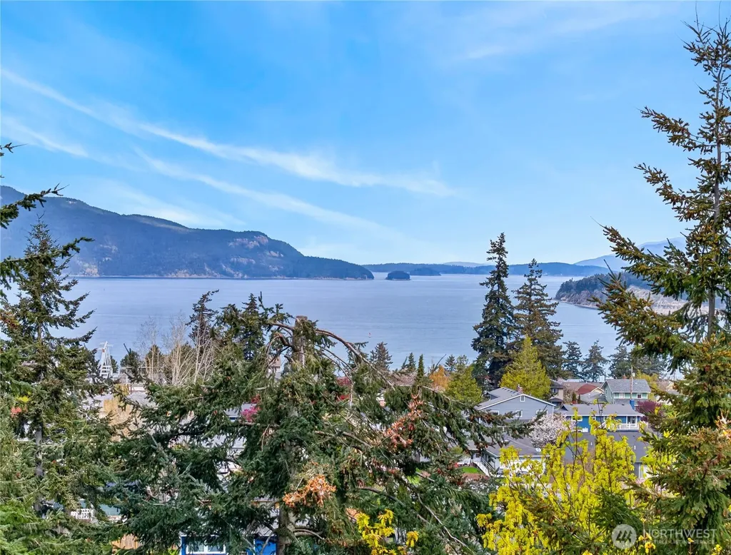 3508 W 8th Street Anacortes WA 98221