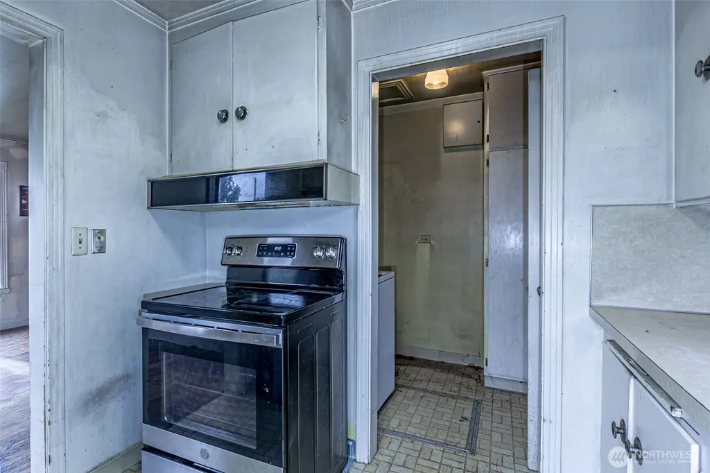 7035 S 127th Street Seattle WA 98178