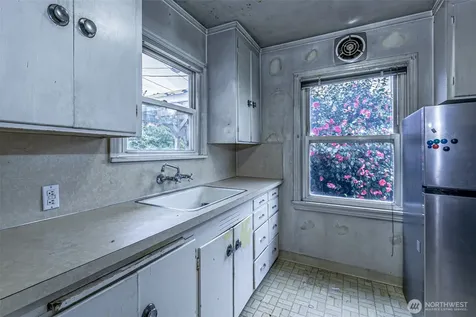 7035 S 127th Street Seattle WA 98178
