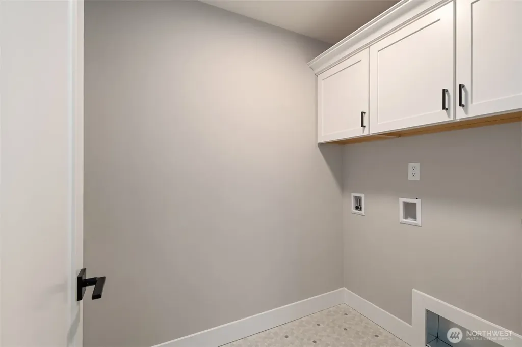 7574 S 130th Place Seattle WA 98178