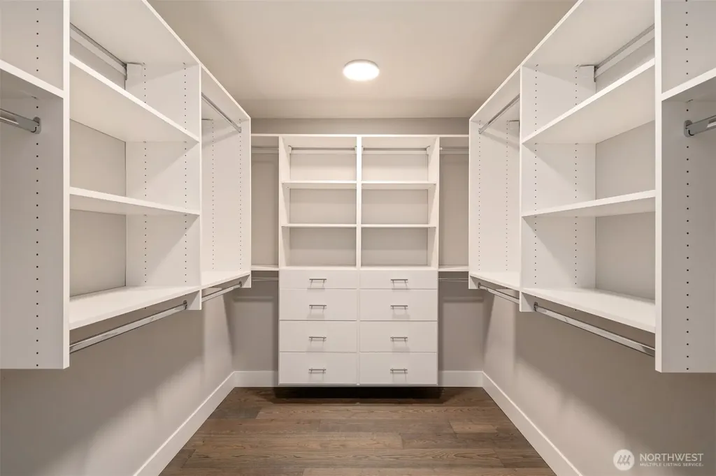 7574 S 130th Place Seattle WA 98178