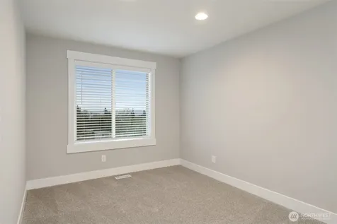7574 S 130th Place Seattle WA 98178