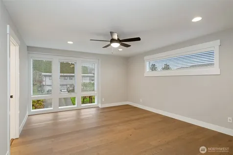 7574 S 130th Place Seattle WA 98178