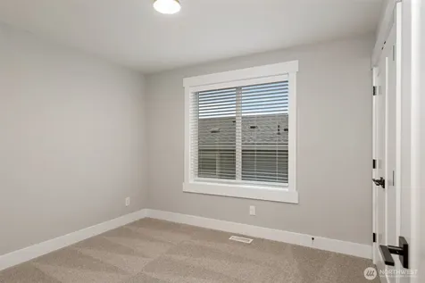 7574 S 130th Place Seattle WA 98178