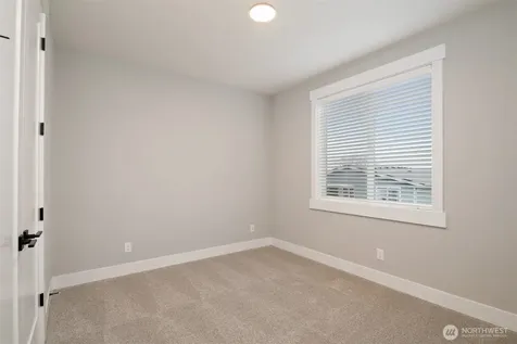 7574 S 130th Place Seattle WA 98178