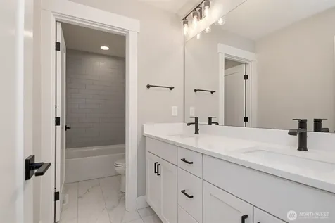 7574 S 130th Place Seattle WA 98178