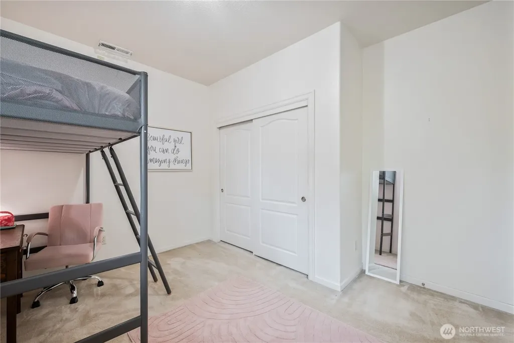 148 W Canyon View Drive Longview WA 98632