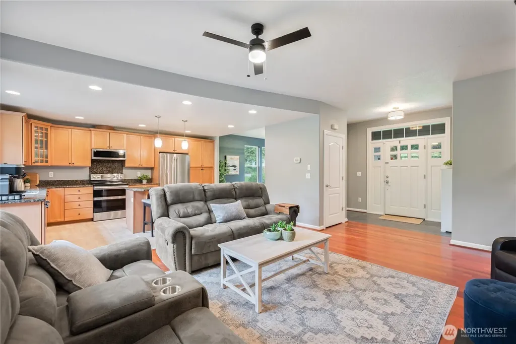 148 W Canyon View Drive Longview WA 98632