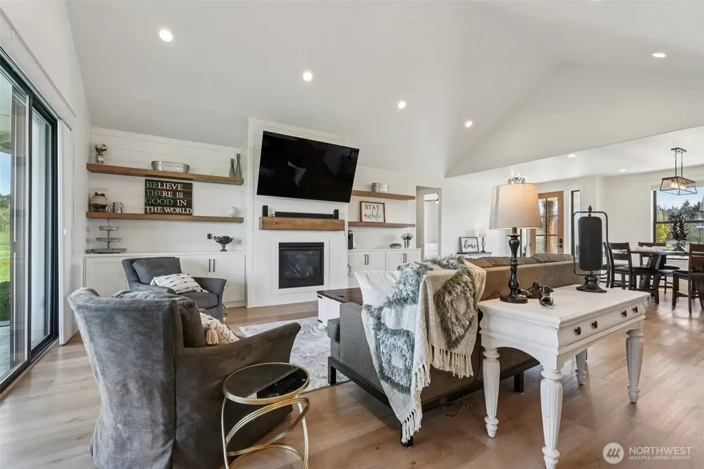 270 Tulip Lane Woodland WA 98674
