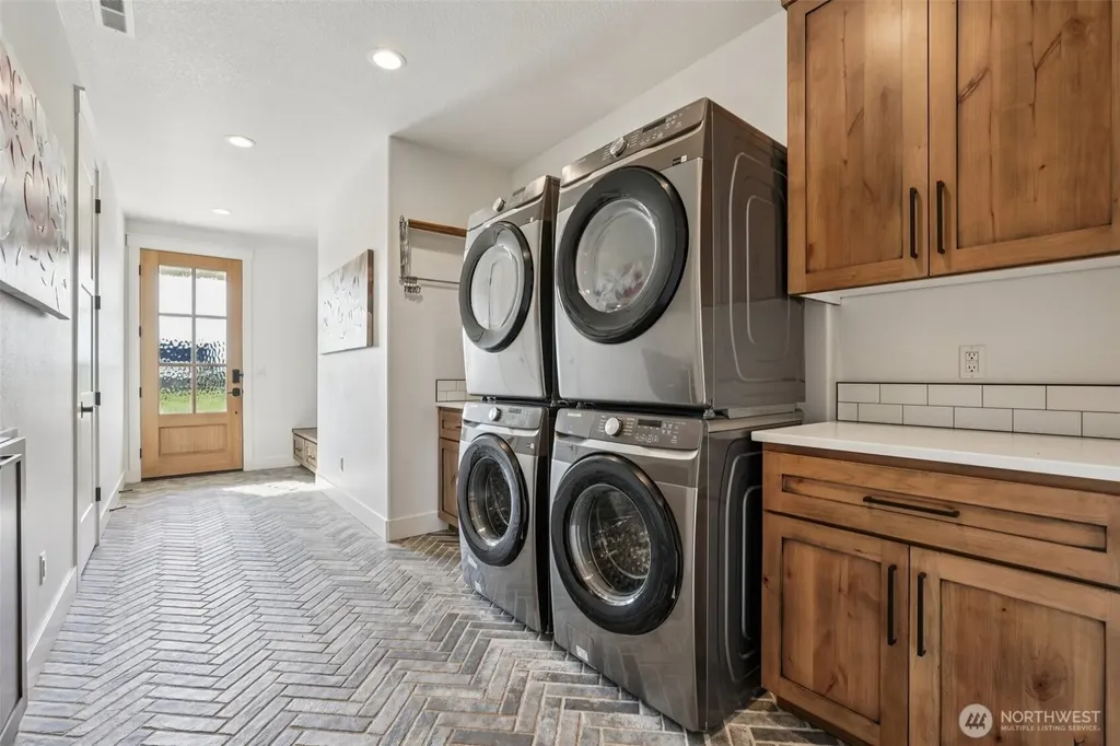 270 Tulip Lane Woodland WA 98674