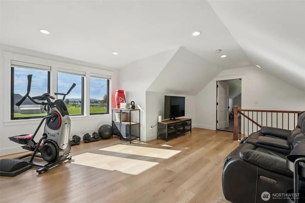 270 Tulip Lane Woodland WA 98674
