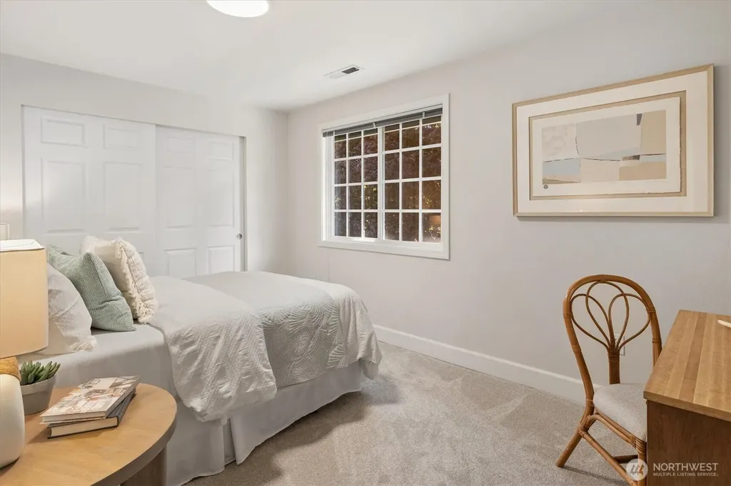 11000 SE 24th Place Bellevue WA 98004
