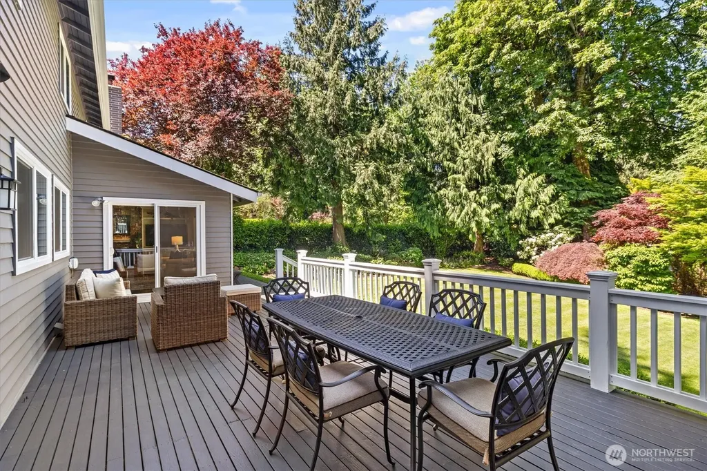 11000 SE 24th Place Bellevue WA 98004