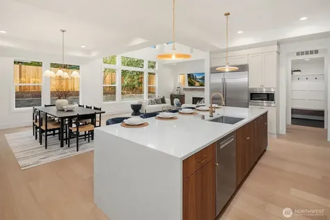 138 159th Place SE Bellevue WA 98008