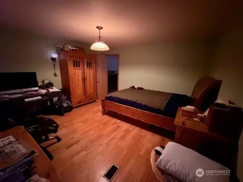6105 Sunnyslope SW Port Orchard WA 98367