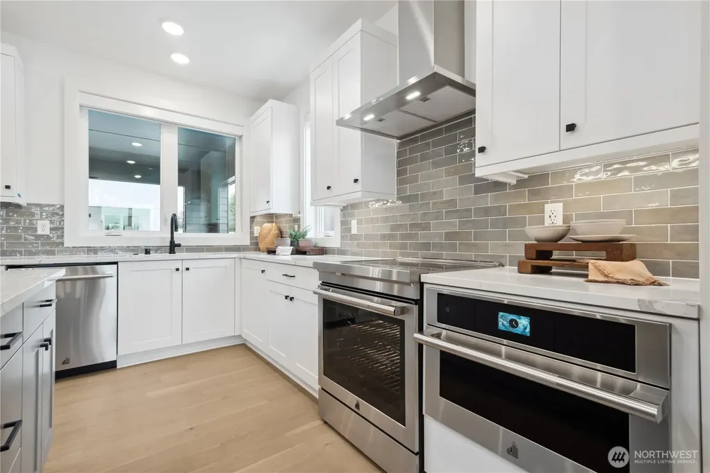 12255 138th Place NE Redmond WA 98052