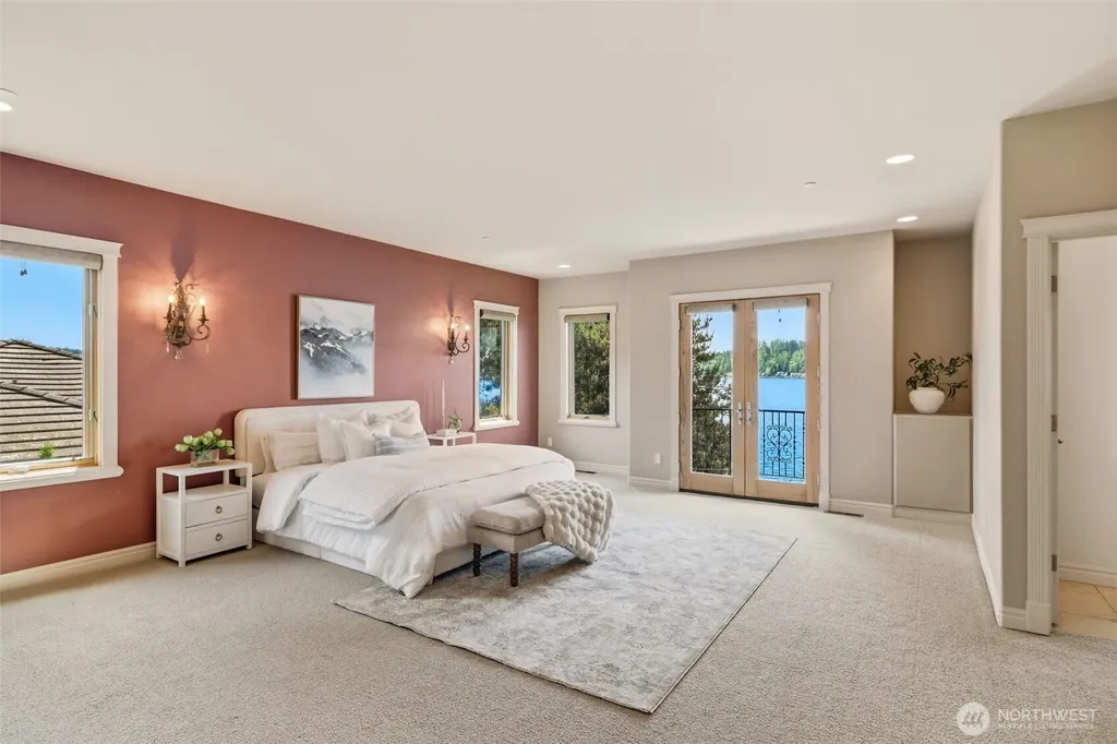 2837 E Lake Sammamish Parkway NE Sammamish WA 98074