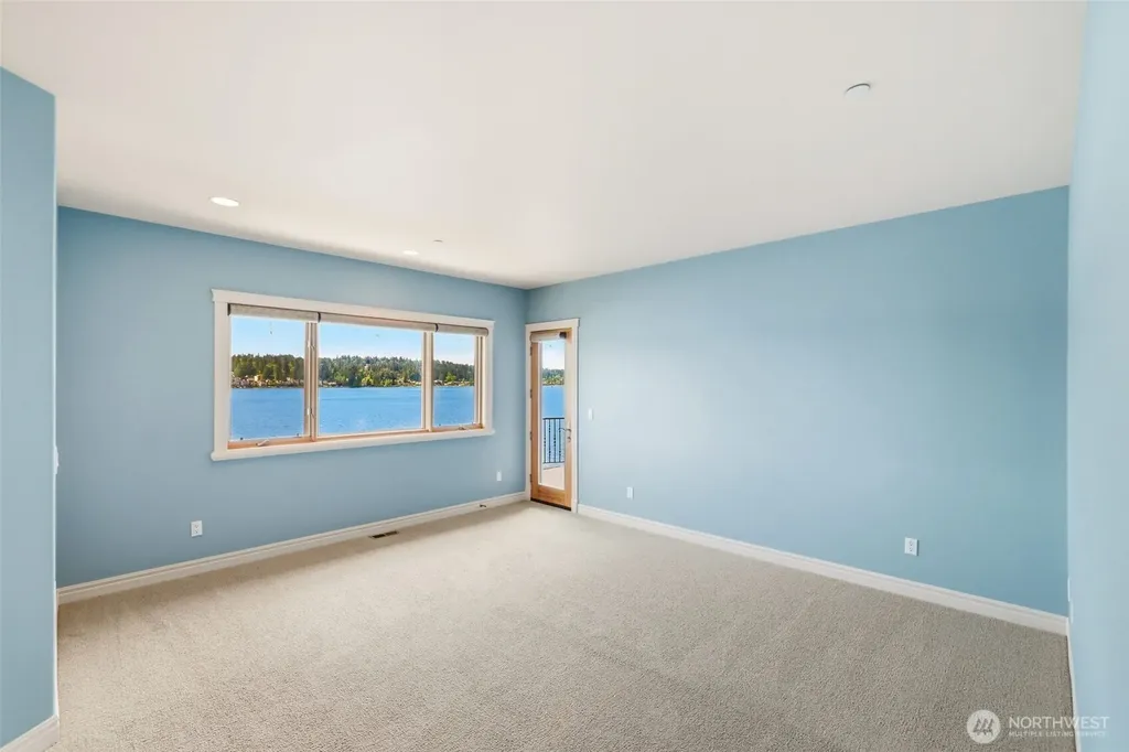 2837 E Lake Sammamish Parkway NE Sammamish WA 98074