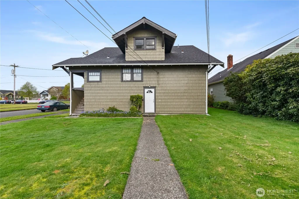521 W 3rd Street Aberdeen WA 98520