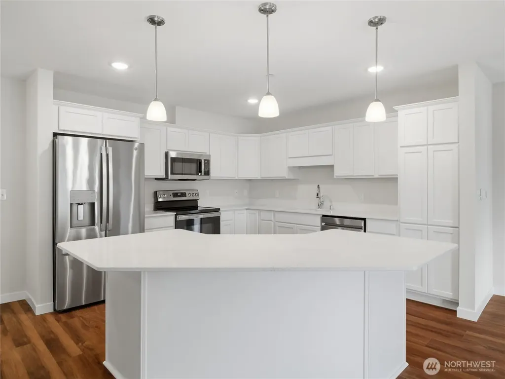 3803 17th Street SW Puyallup WA 98373