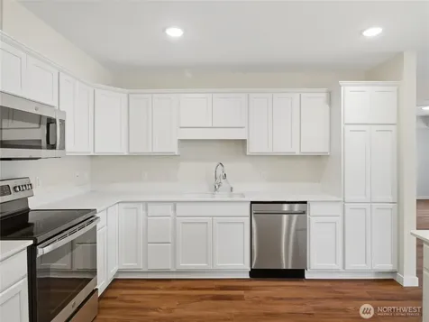 3803 17th Street SW Puyallup WA 98373