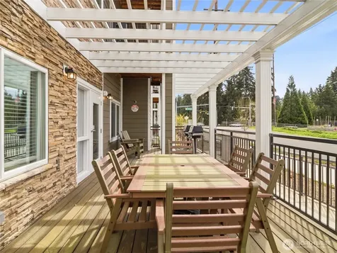 3803 17th Street SW Puyallup WA 98373