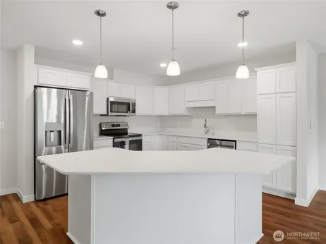 3803 17th Street SW Puyallup WA 98373