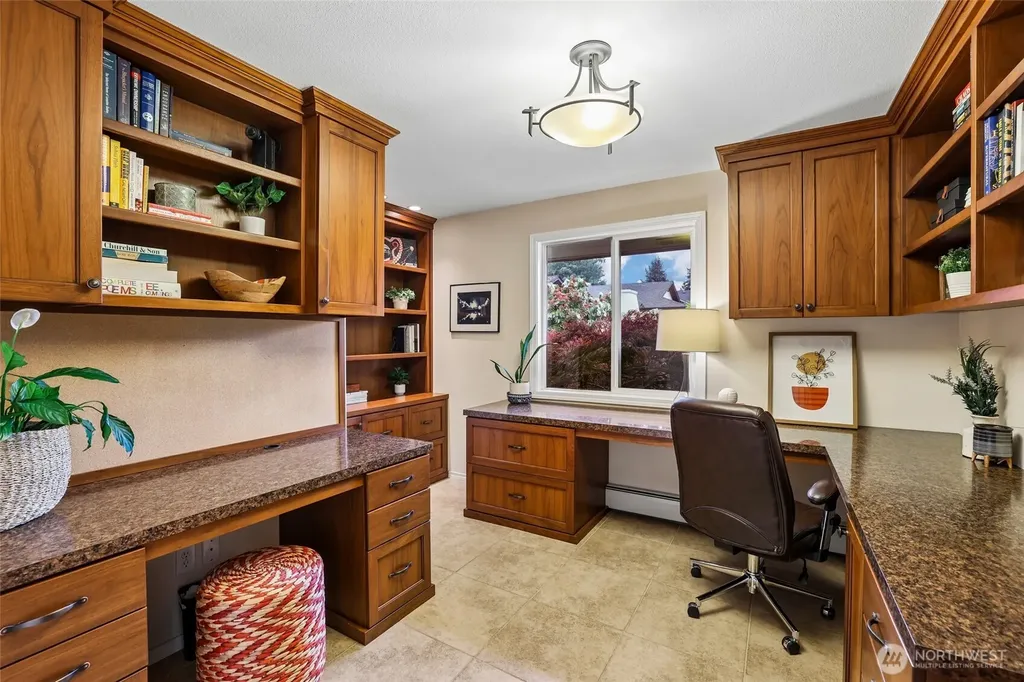 1340 Coral Drive Fircrest WA 98466