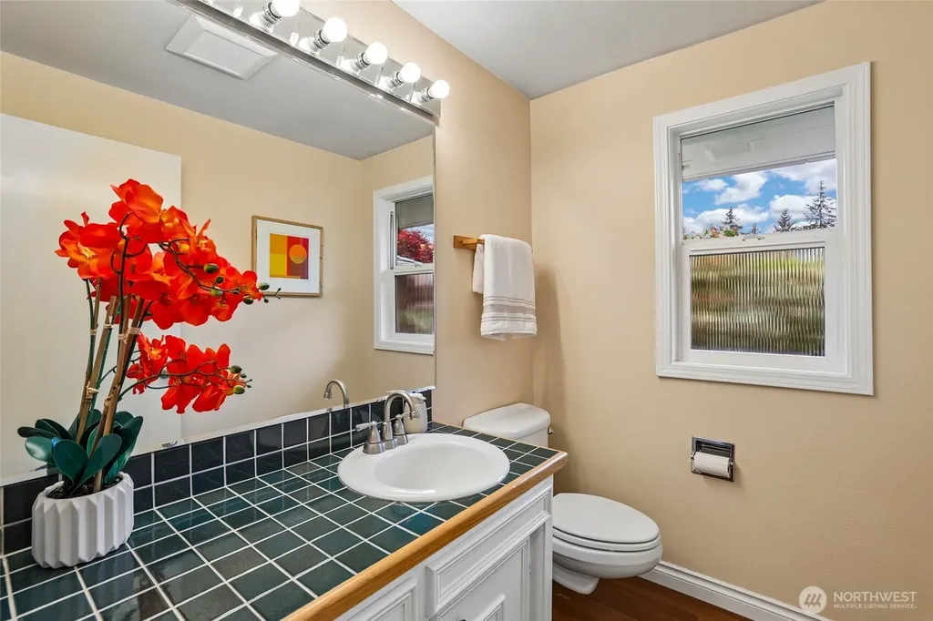 1340 Coral Drive Fircrest WA 98466