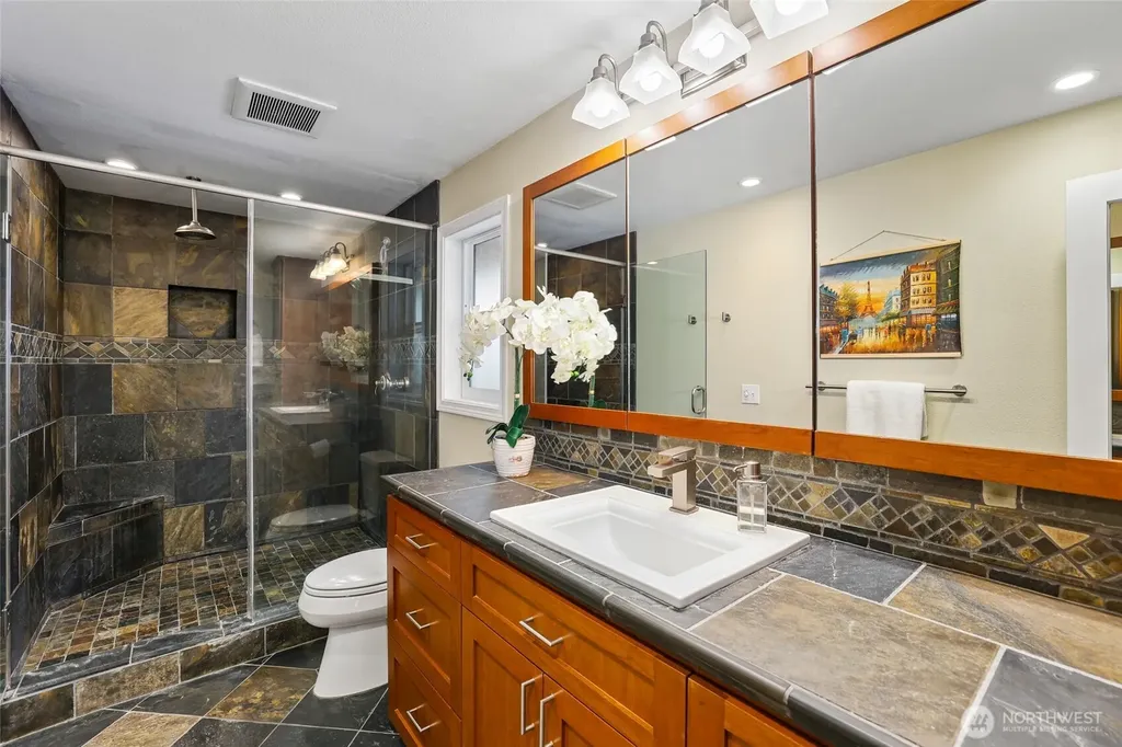 1340 Coral Drive Fircrest WA 98466