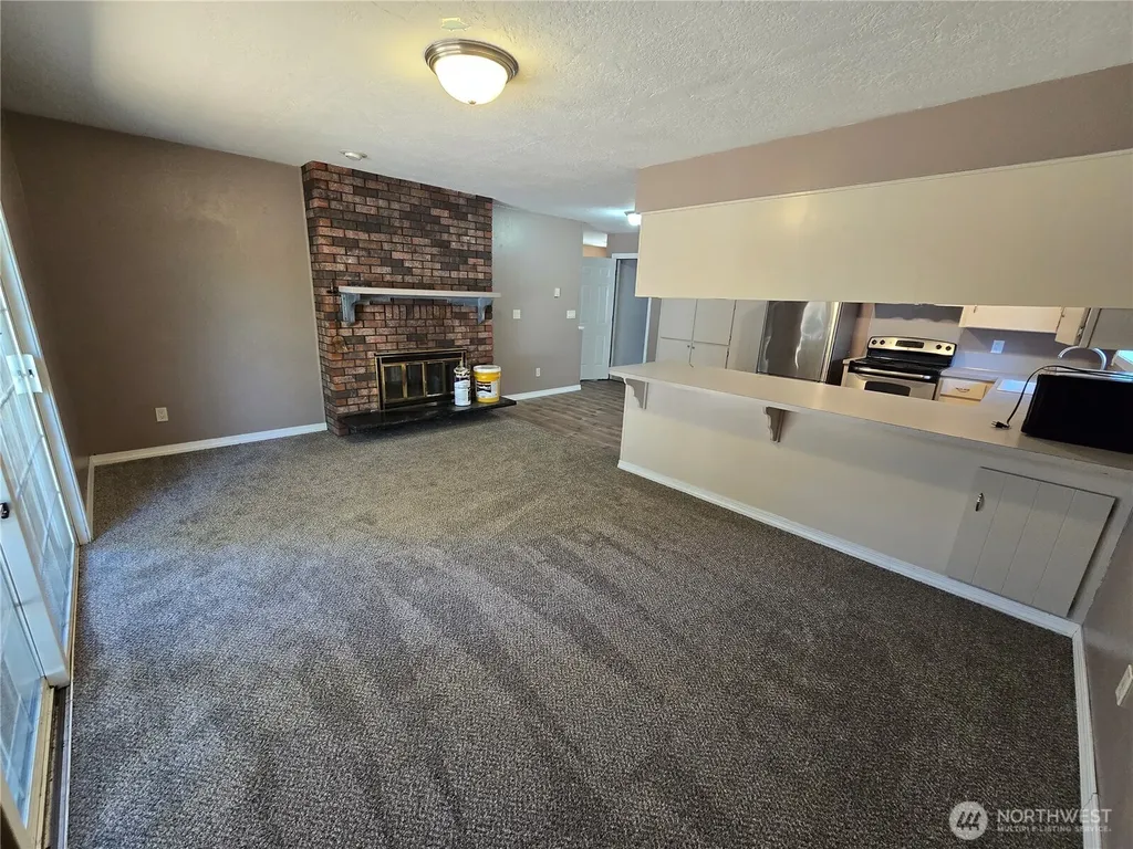 4002 Oak Street Longview WA 98632
