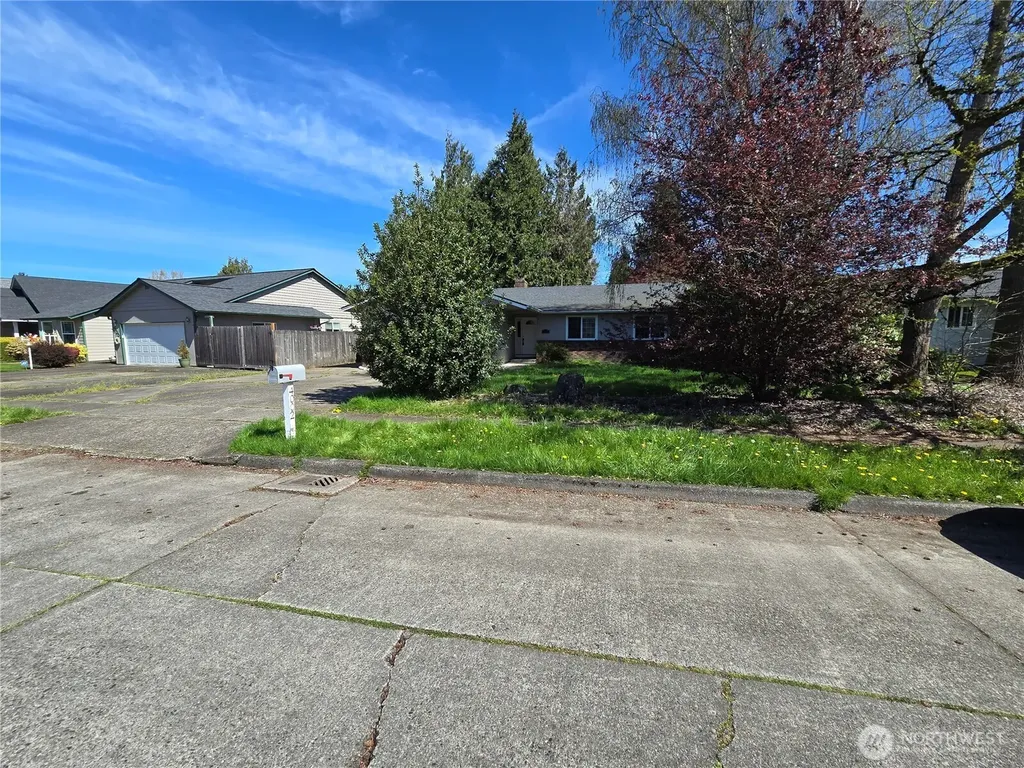 4002 Oak Street Longview WA 98632
