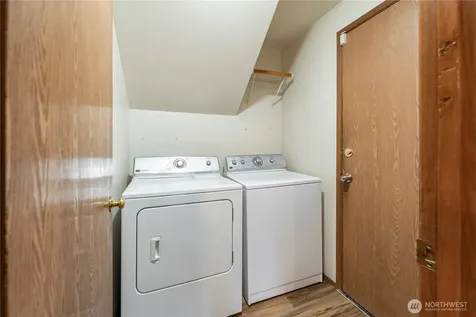 9614 175th Street Court East Puyallup WA 98375