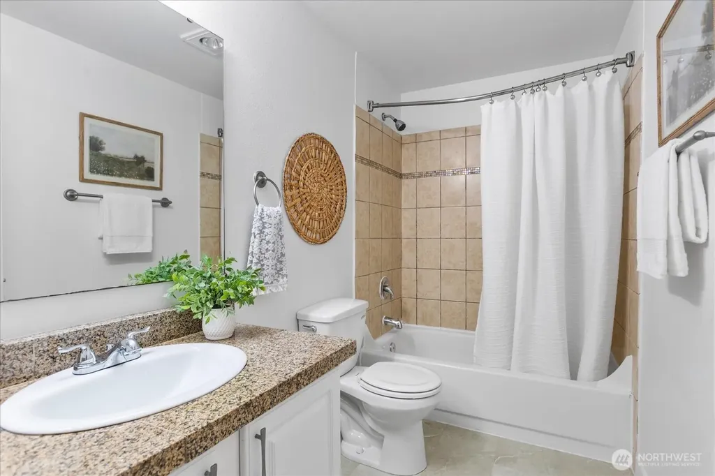 412 Center Road Everett WA 98204