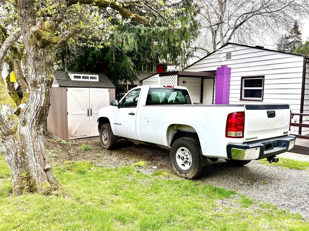 10030 30th Avenue SW Seattle WA 98146