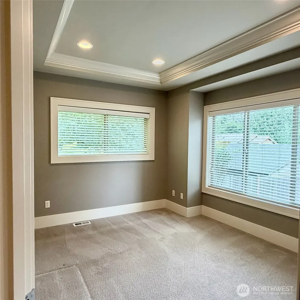 1727 Nile Avenue NE Renton WA 98059