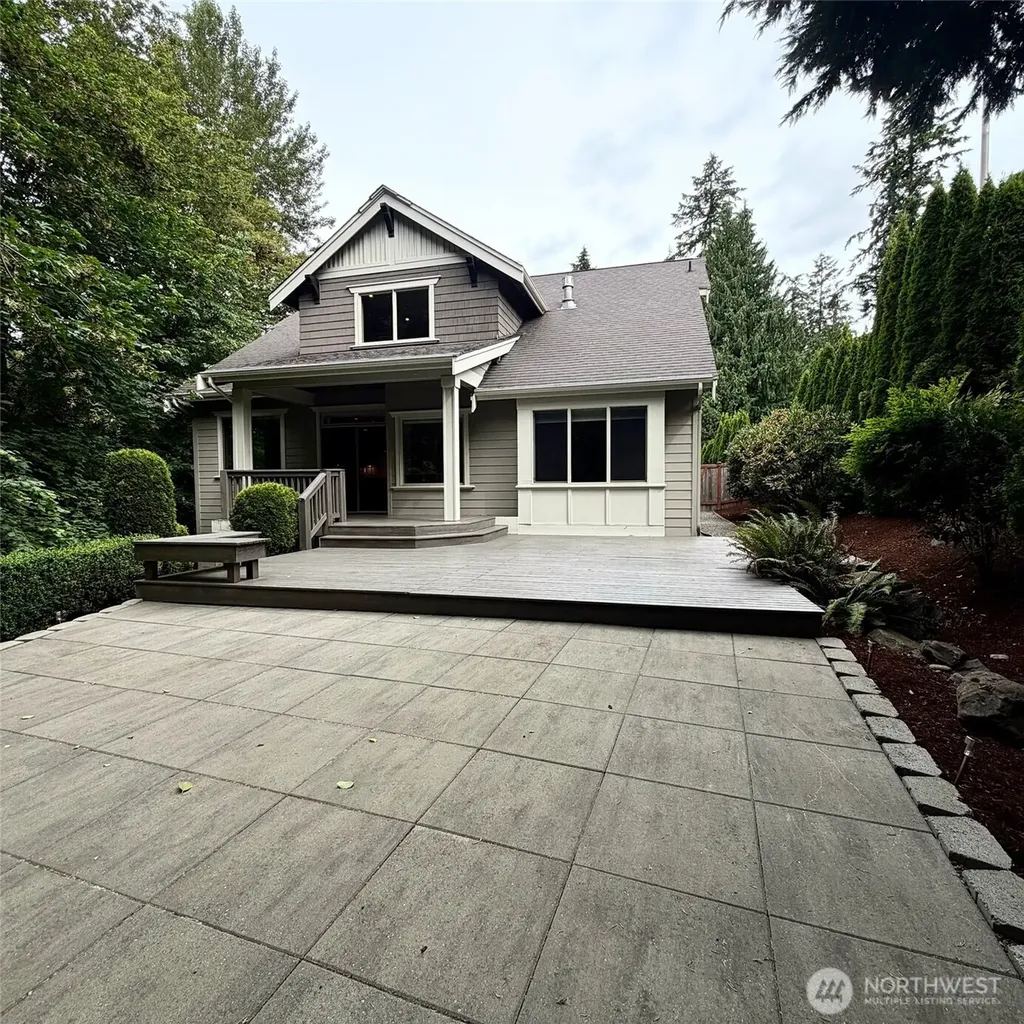 1727 Nile Avenue NE Renton WA 98059