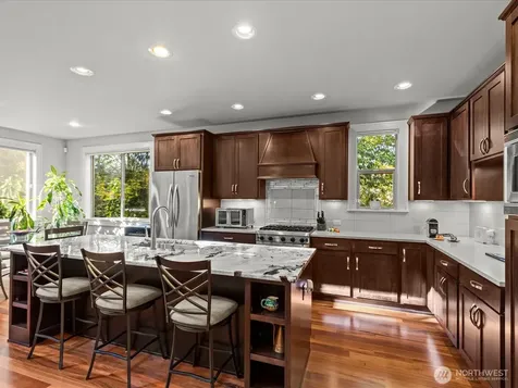 1727 Nile Avenue NE Renton WA 98059