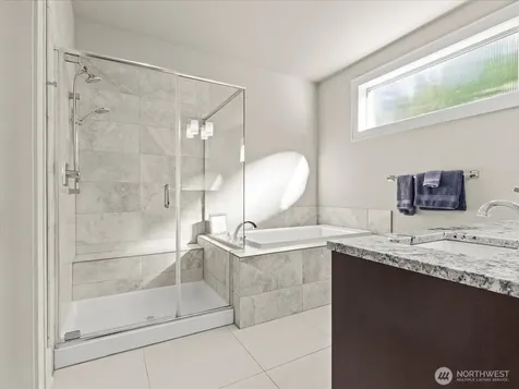1727 Nile Avenue NE Renton WA 98059