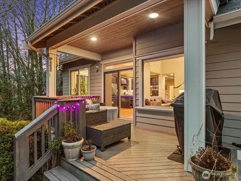 1727 Nile Avenue NE Renton WA 98059