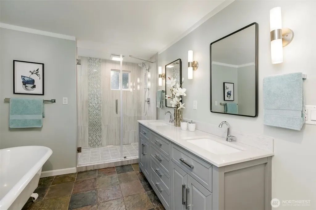 6001 60th Avenue NE Seattle WA 98115