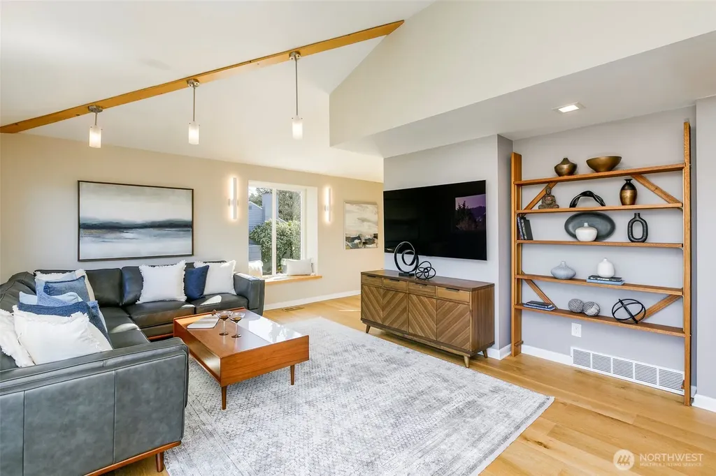 6001 60th Avenue NE Seattle WA 98115