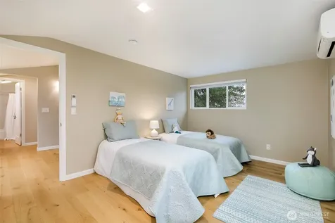 6001 60th Avenue NE Seattle WA 98115