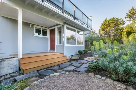 6001 60th Avenue NE Seattle WA 98115