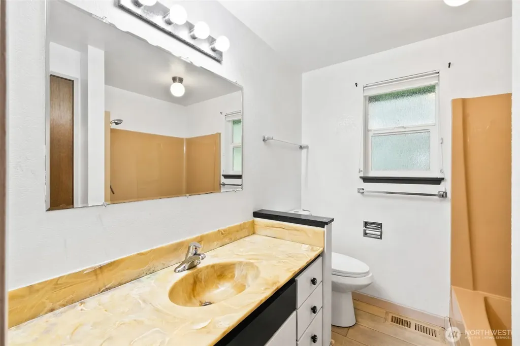 371 Dungeness Meadows Sequim WA 98382
