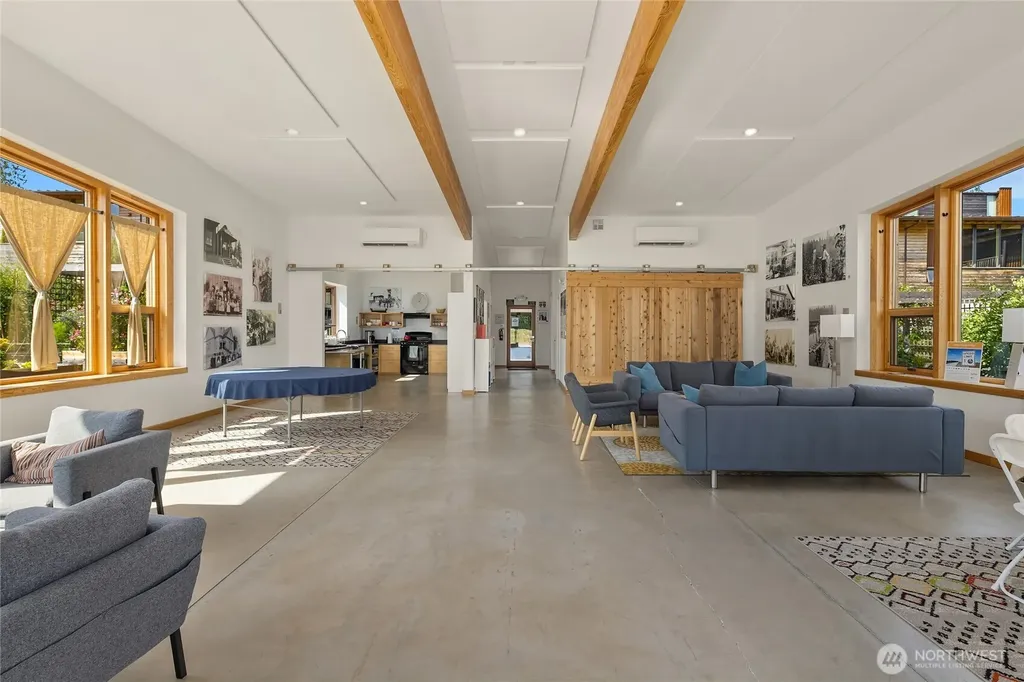 204 Shepard Way NW Bainbridge Island WA 98110