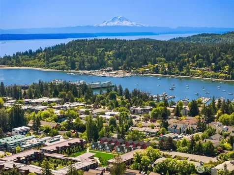 204 Shepard Way NW Bainbridge Island WA 98110