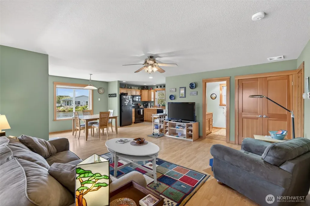703 353rd Place Ocean Park WA 98640