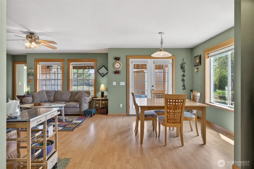 703 353rd Place Ocean Park WA 98640