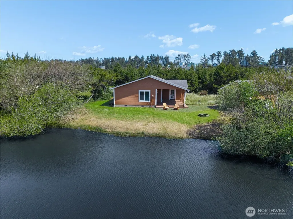 703 353rd Place Ocean Park WA 98640